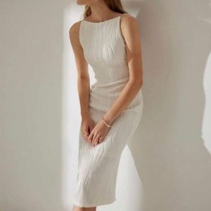 White Dress Never Worn | Rihoas L